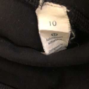 lululemon athletica Pants - Lululemon black crop legging, sz 10, 71041 lululemon athletica Pants - Lululemon black crop legging, sz 10, 71041